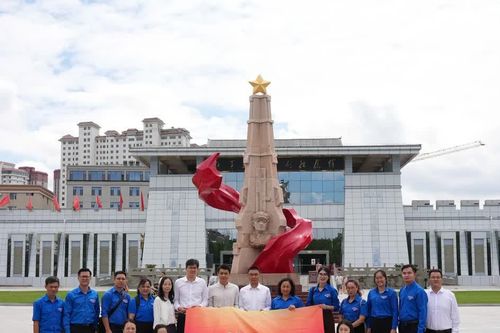 Khởi động hành trình nghiên cứu, học tập: 'Theo dấu con đường Trường Chinh'