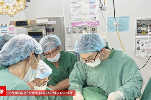Người phụ nữ 64 tuổi tìm lại cuộc sống sau một năm chịu đựng sa sinh dục