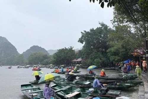 Ninh Bình tạm dừng nhiều hoạt động du lịch do ảnh hưởng của bão số 4