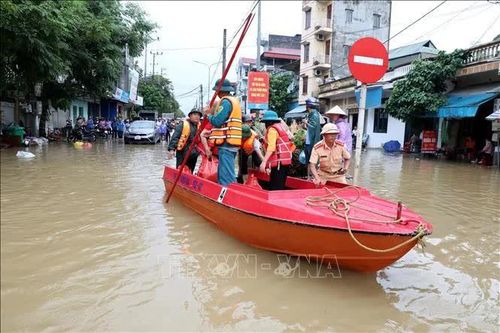 Thứ trưởng Nguyễn Hoàng Hiệp kiểm tra phòng chống bão lũ tại Lạng Sơn