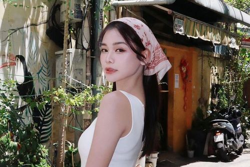 Engfa Waraha du lịch ở Việt Nam