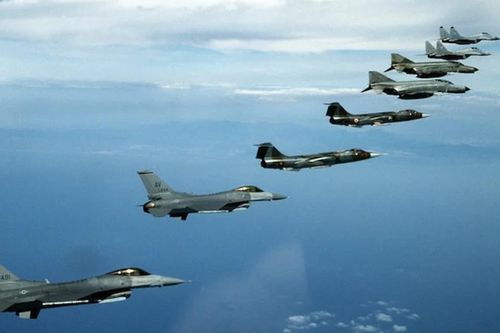 NATO đang tăng cường tuần tra trên không phận Ba Lan và các nước Baltic