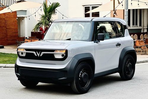 Top 10 xe tháng 7: VinFast phủ kín 4 vị trí đầu, VF 3 tiếp tục dẫn đầu doanh số