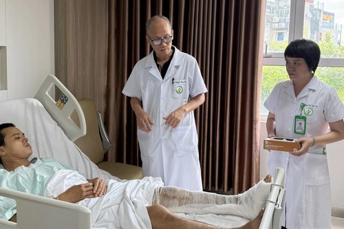 Cuộc chạy đua trong đêm giữ lại cơ hội đi lại cho người công nhân mỏ