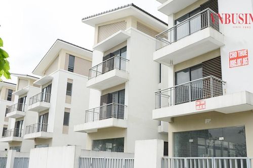 Chung cư chững lại, giá biệt thự, liền kề ra sao?