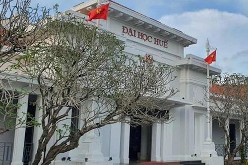 Nhiều thí sinh đang đỗ bỗng thành trượt Trường Đại học Ngoại ngữ - Đại học Huế