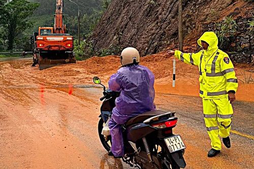 6 tỉnh, thành được cảnh báo nguy cơ ngập sâu, sạt lở sau bão số 4