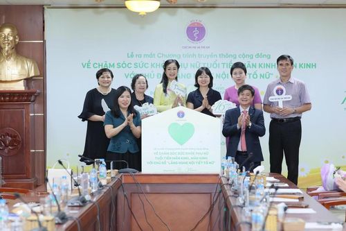 Chăm sóc sức khỏe phụ nữ trung niên: Đầu tư cho chất lượng dân số