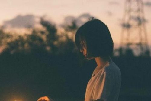 Khi còn trẻ, dẫu mệt mỏi cũng đừng buông bỏ