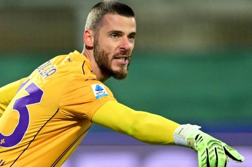 AS Roma khiến De Gea 4 lần vào lưới nhặt bóng