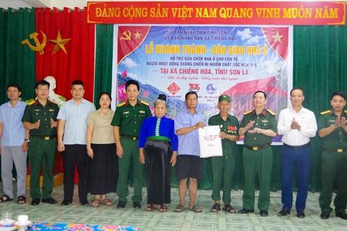 Bộ CHQS tỉnh Sơn La chăm lo nhà ở cho thân nhân người có công
