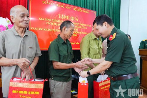 Quân ủy Trung ương, Bộ Quốc phòng tặng quà gia đình chính sách tại Thái Nguyên