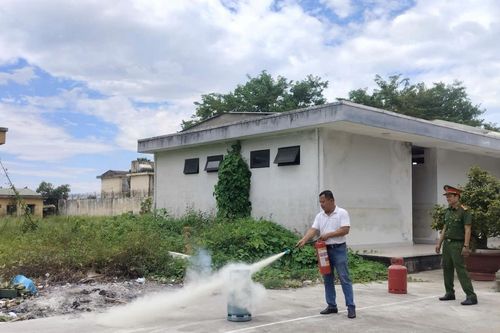 Công an phường Điện Bàn tham mưu tập huấn phòng cháy, cứu nạn, cứu hộ năm 2026
