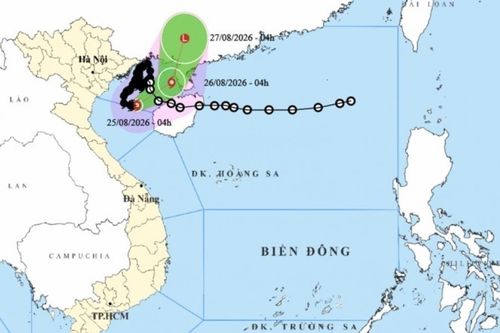Bão số 4 di chuyển theo phía Đông, trên vùng biển phía Nam đặc khu Bạch Long Vĩ