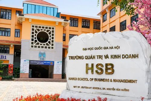 Trường ĐH bất ngờ nâng điểm sàn, hơn 30 thí sinh từ đỗ thành trượt