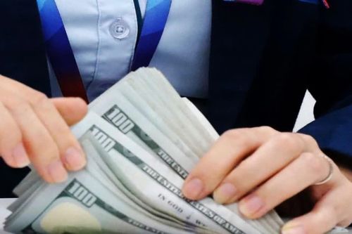 Tỷ giá hôm nay 25/8: USD và NDT cùng đi lên