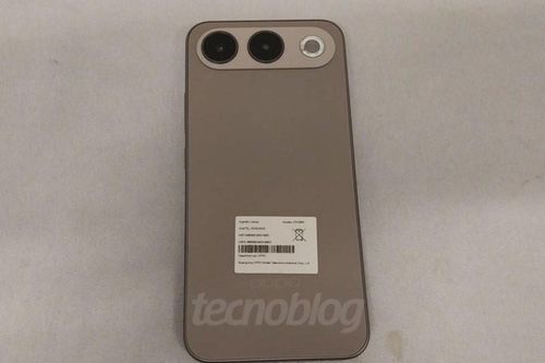 Điện thoại OPPO A7 Pro lộ diện với viên pin khủng 8.000 mAh và công nghệ sạc nhanh 45W