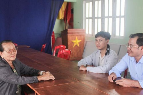 Người giữ lửa nghĩa tình ở làng Chăm Vĩnh Hanh