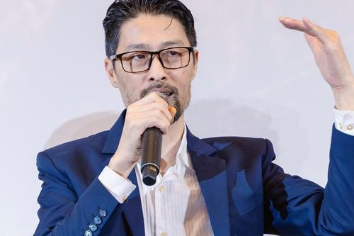Johnny Trí Nguyễn: Thách thức bản thân ngày trở lại