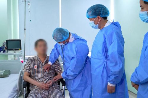 Ghép tim lần thứ hai cho nam bệnh nhân: Một quyết định trong thời khắc sinh tử