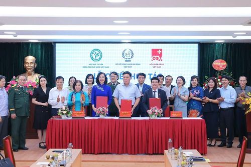 Ba hội cộng hưởng thế mạnh, thúc đẩy chăm sóc và nâng cao sức khỏe nhân dân