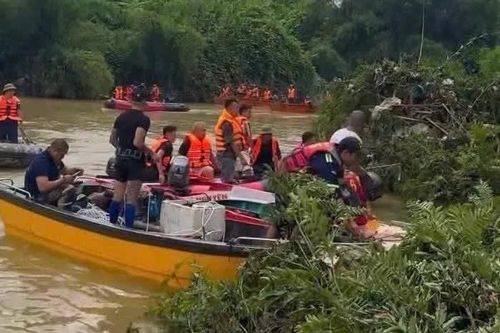 Tìm thấy thi thể một nạn nhân trong vụ lật thuyền tại Thái Nguyên
