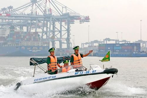 Giữ vững an ninh, an toàn cửa ngõ cảng biển Thành phố Hồ Chí Minh
