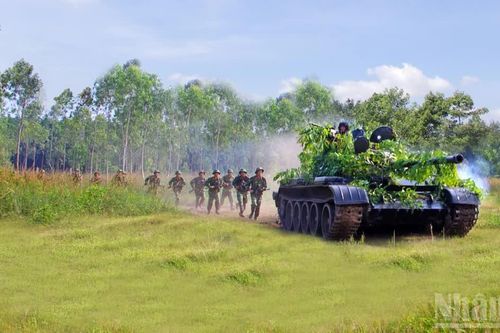 Phát huy vị thế ngôi trường anh hùng