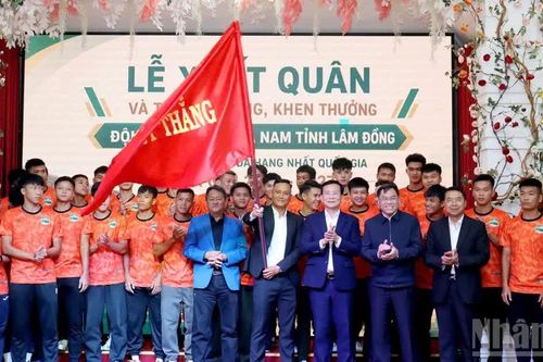 Đội tuyển bóng đá nam Lâm Đồng xuất quân dự Giải hạng nhất quốc gia