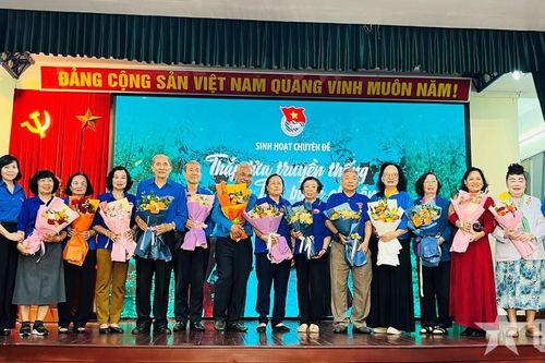 Thắp lửa truyền thống, tiếp bước cha ông