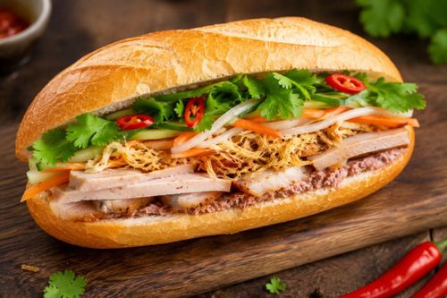 Vụ nghi ngộ độc bánh mì ở An Khê: Đã có 150 người phải nhập viện điều trị