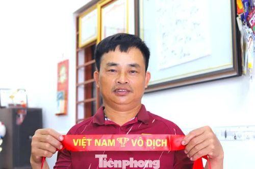 Gia đình các tuyển thủ Nghệ An vượt hàng trăm km tiếp lửa đội tuyển Việt Nam
