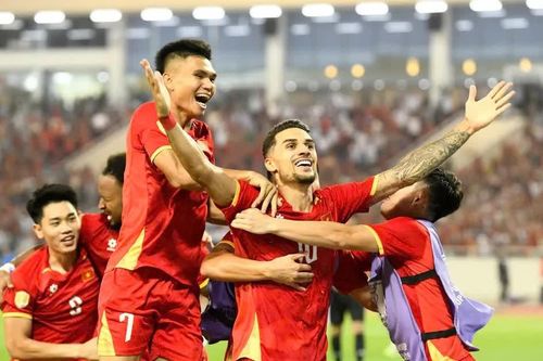 Hoàng Hên, Đình Bắc nói gì sau chức vô địch ASEAN Cup 2026?