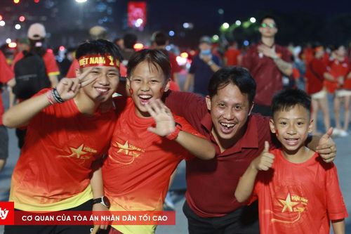 Mỹ Đình rực đỏ trước giờ Việt Nam quyết đấu Thái Lan ở chung kết lượt về ASEAN Cup 2026