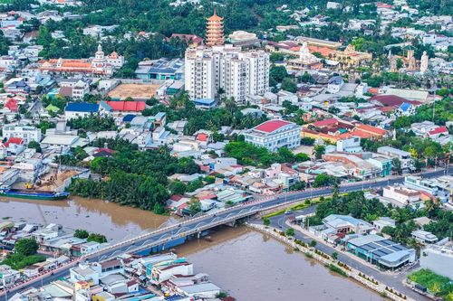 Đứng tên giùm anh 3 thửa đất, em gái bán 1 thửa, định bán tiếp thì lộ chuyện