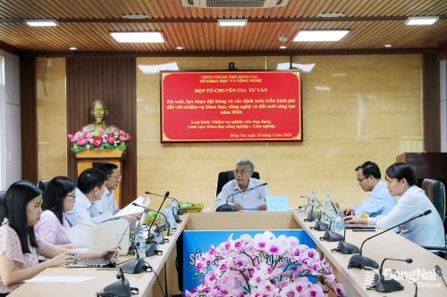 Tư vấn, rà soát các đề tài nghiên cứu ứng dụng thuộc lĩnh vực khoa học nông nghiệp, lâm nghiệp