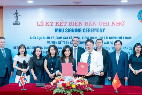 Việt Nam tăng tốc đào tạo nhân lực IFRS, đón chuẩn mực tài chính quốc tế