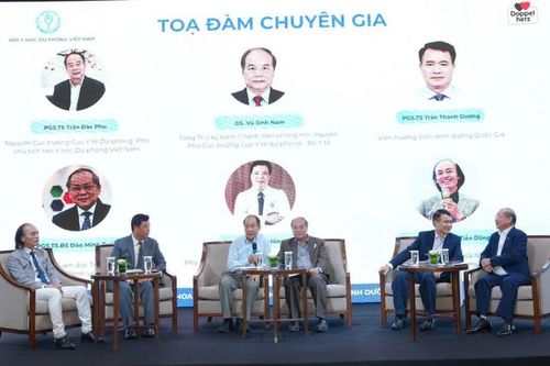 Dinh dưỡng đầy đủ giúp trẻ phát triển toàn diện, nâng cao tầm vóc người Việt