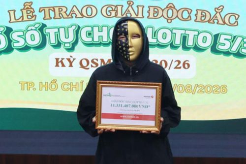 Dư 50.000 đồng, người đàn ông mua vé số và trúng độc đắc hơn 11 tỷ đồng