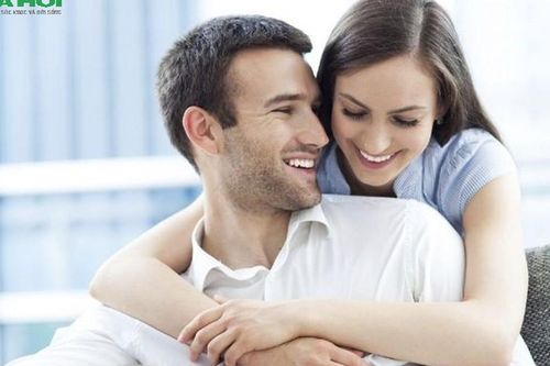 Phụ nữ lấy chồng, đừng chỉ nhìn vào tiền: 3 kiểu đàn ông này mới đáng để gửi gắm