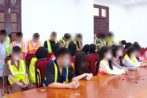 Triệt phá đường dây tinh dầu ma túy 'núp bóng' thuốc lá điện tử