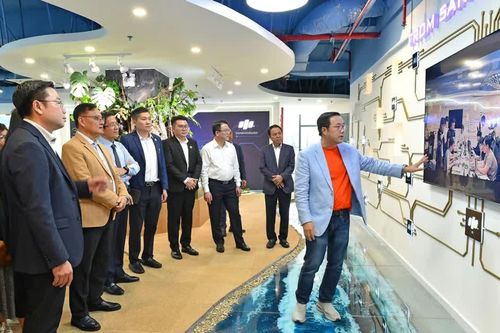 Việt Nam-Lào mở rộng không gian hợp tác trong chuyển đổi số, bán dẫn và AI