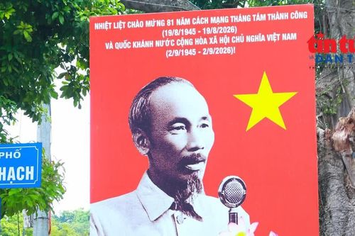 Hà Nội rực rỡ cờ hoa chào mừng Quốc khánh 2/9