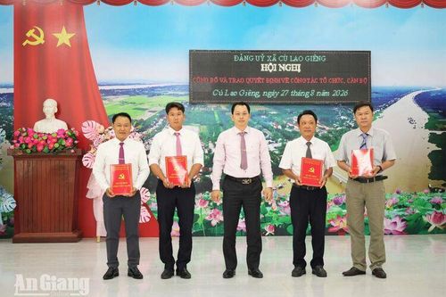 Cù Lao Giêng thành lập 6 Đảng bộ cơ sở trường học