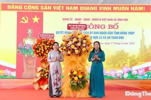 Vĩnh Hựu đón nhận danh hiệu xã An toàn khu