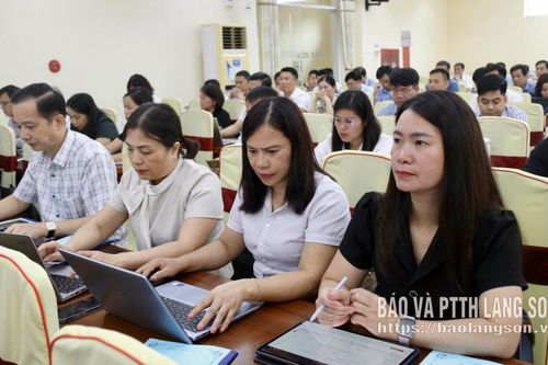 130 đại biểu được bồi dưỡng nghiệp vụ công tác tín ngưỡng, tôn giáo
