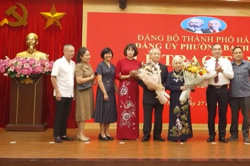Tri ân những Đảng viên lão thành, trọn đời cống hiến cho Đảng