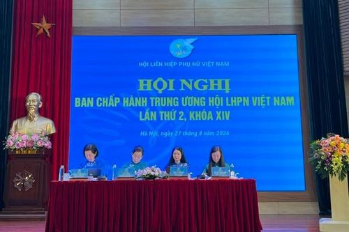 Mỗi Ủy viên Ban Chấp hành Trung ương Hội LHPN Việt Nam hỗ trợ ít nhất 1 trẻ em khó khăn
