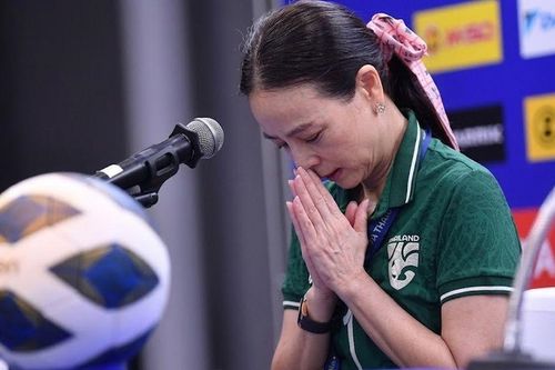 Madam Pang xin lỗi người hâm mộ sau thất bại của Thái Lan tại ASEAN Cup 2026