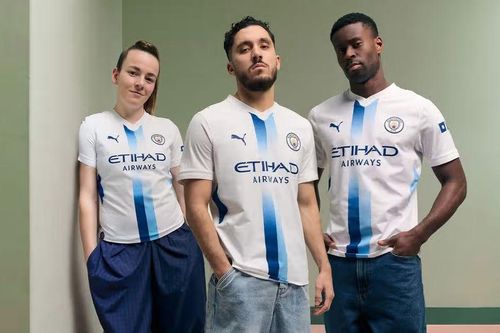 Man City ra mắt áo đấu thứ ba mùa 2026/27 do người hâm mộ thiết kế bằng AI